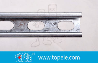 Czarny Galwanizowany 41X41MM Unistrut Channel, HDG Slotted / Plain Strut Channel do wsparcia przewodów